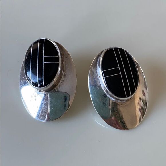 Ella Peter (?) earrings - Picture 1 of 5